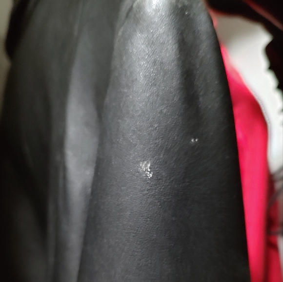 Vintage EGO Black Leather, Front Buttons, Fully Removable Lining Women's Jacket - Picture 10 of 10